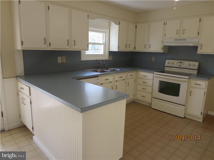 214 Ridge Road Spring City, PA 19475 - Photo 3 of 11