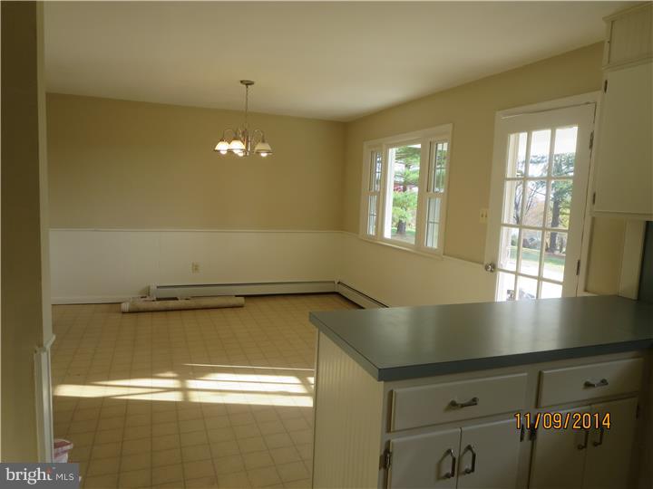 214 Ridge Road Spring City, PA 19475 - Photo 4 of 11