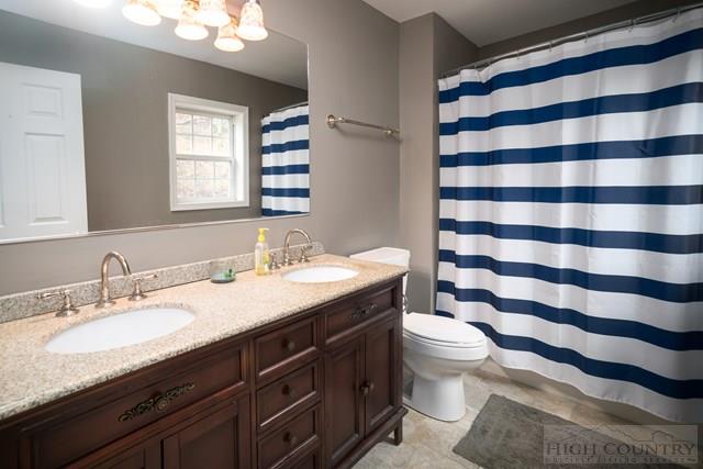 709 White Oak Road Vilas, NC 28692 - Photo 11 of 30 Gallery Image 11