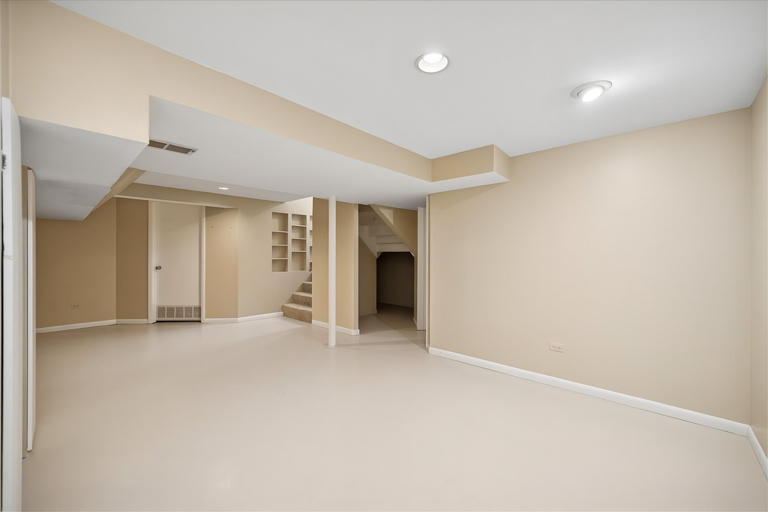 471 Linden Street Winnetka, IL 60093 - Photo 36 of 36 a view of empty room