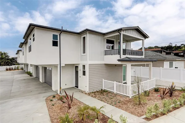 $849,000 | 26016 Oak Street, Unit E, Lomita, CA 90717