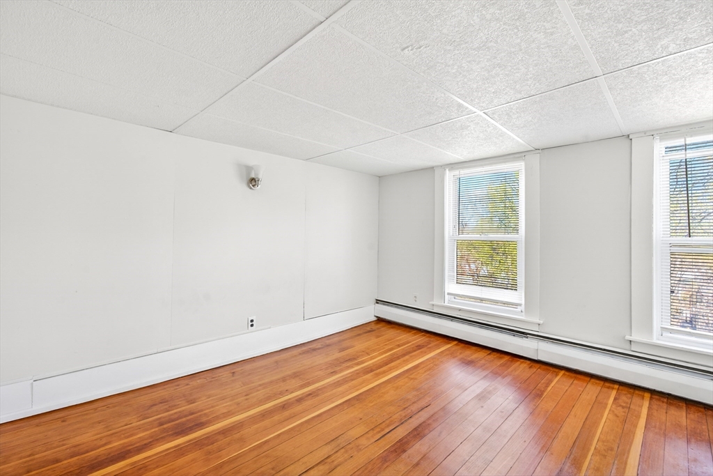 40 Moran Street Gardner, MA 01440 - Photo 15 of 32