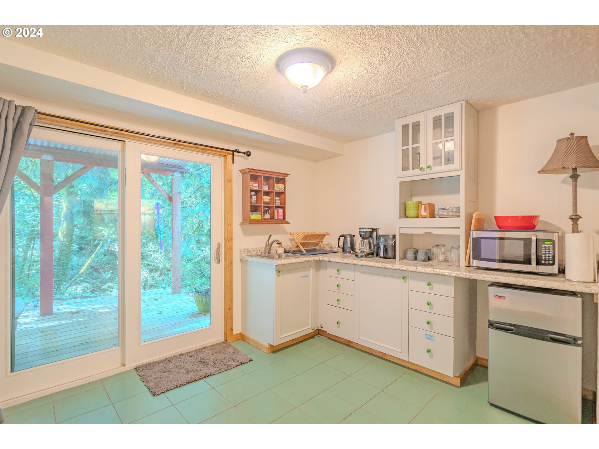 4424 Southwest Freeman Street Portland, OR 97219 - Photo 25 of 41 Gallery Image 25