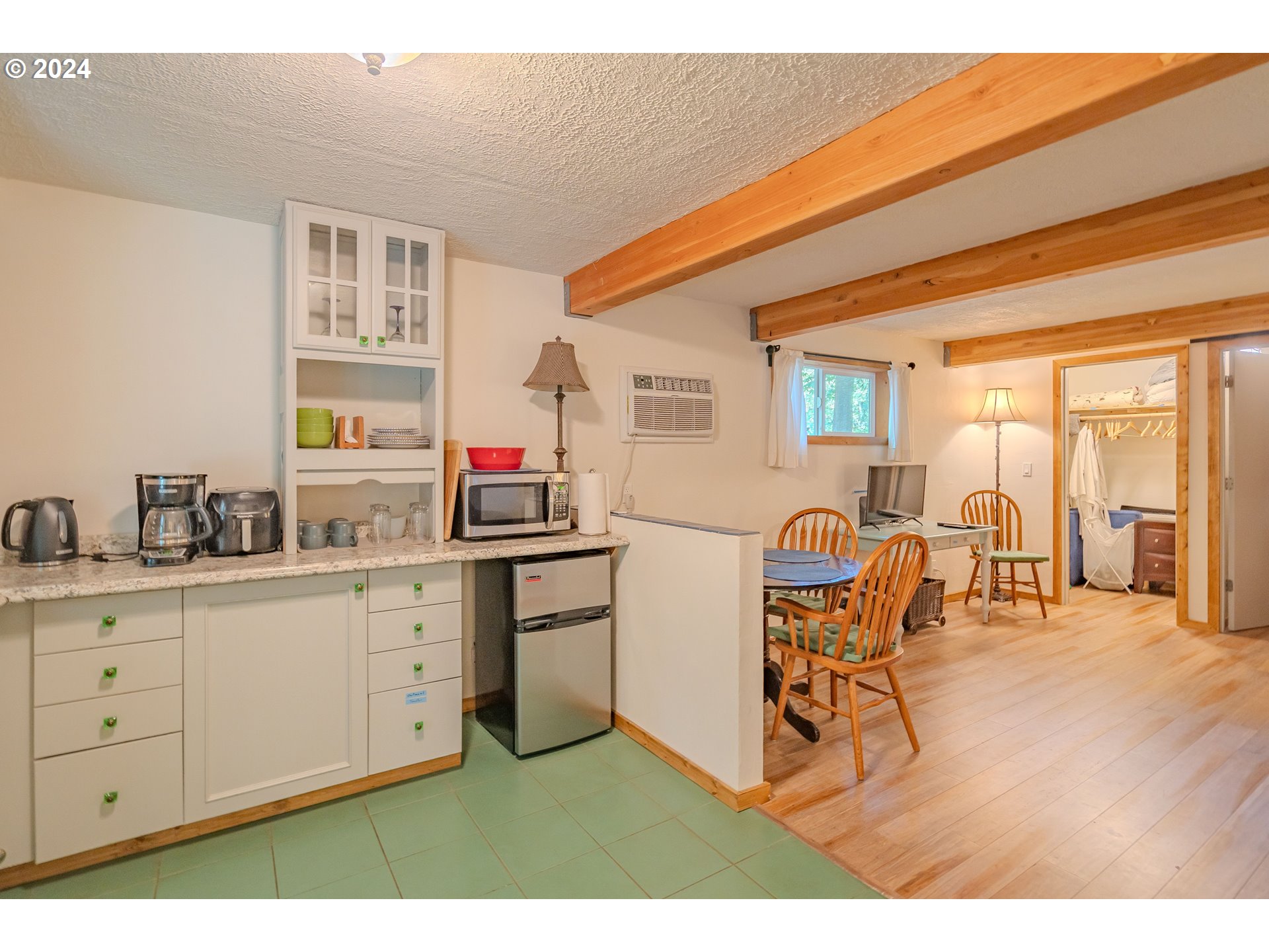4424 Southwest Freeman Street Portland, OR 97219 - Photo 26 of 41 Gallery Image 26
