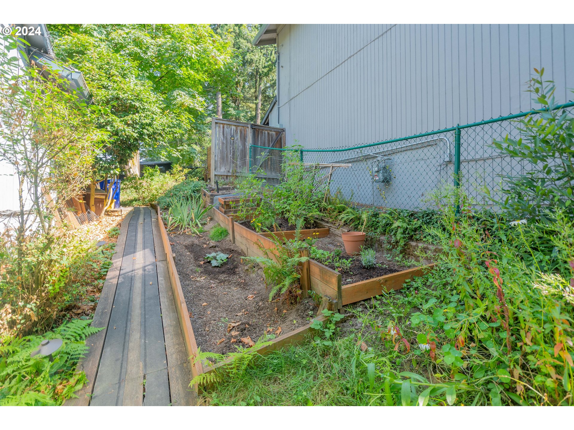 4424 Southwest Freeman Street Portland, OR 97219 - Photo 40 of 41 Gallery Image 40
