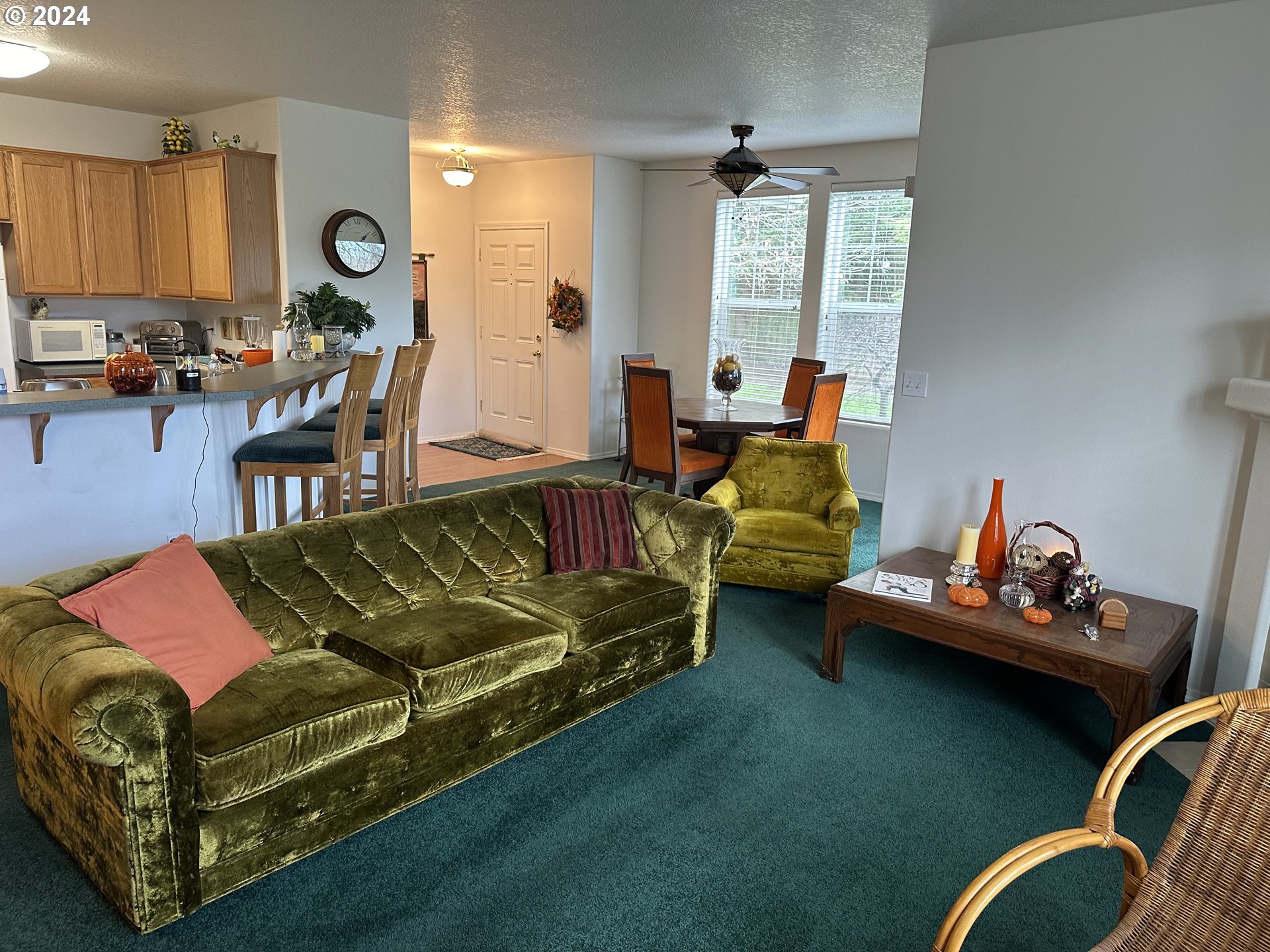 7152 Southwest Manor Way, Unit A Beaverton, OR 97078 - Photo 13 of 17 Gallery Image 13
