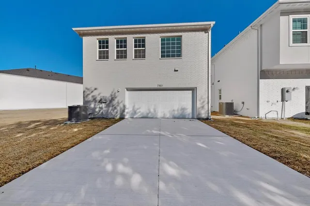 $3,900 | 7921 Renaissance Boulevard, McKinney, TX 75070