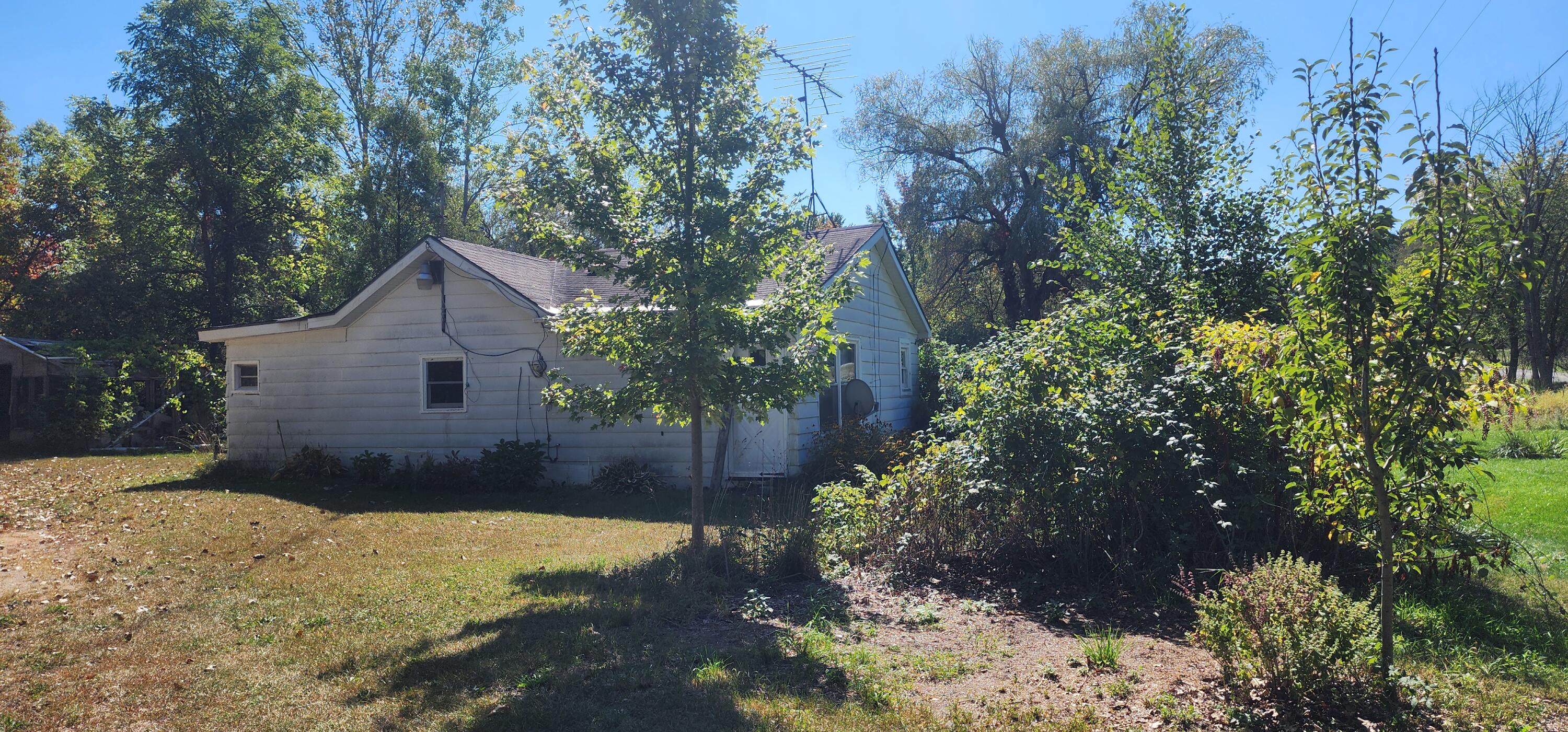 2915 South Staines Road Stanton, MI 48888 - Photo 2 of 4 20240917_123639