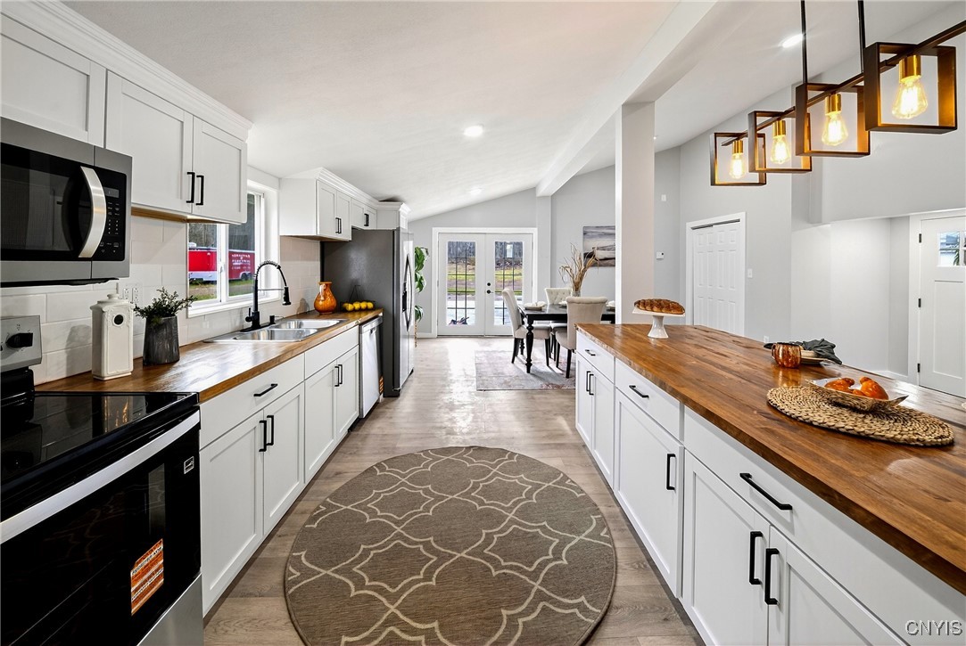 823 Baldwin Road Volney, NY 13069 - Photo 4 of 50