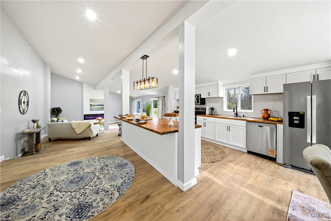 823 Baldwin Road Volney, NY 13069 - Photo 9 of 50