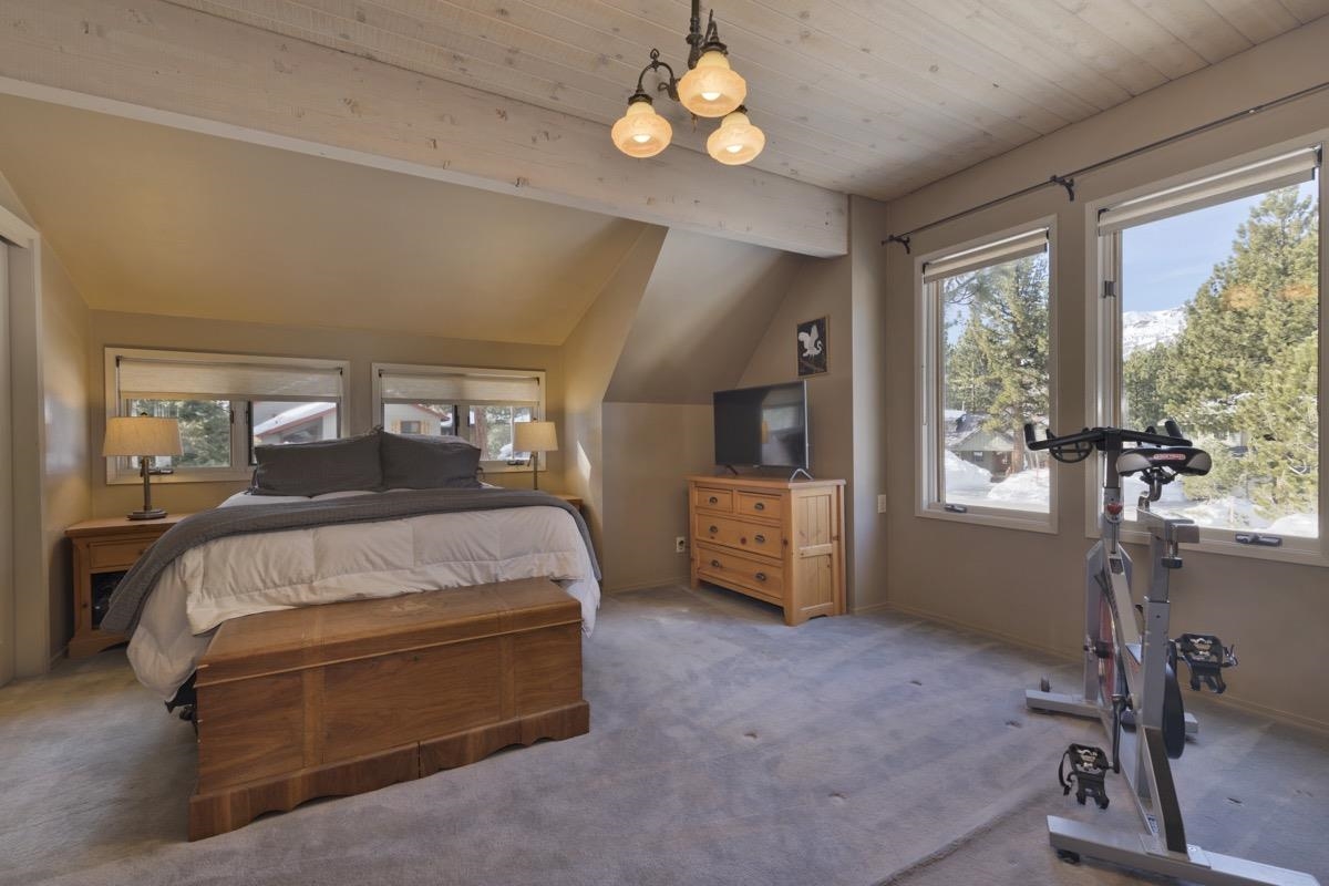 52 Shady Rest Road Mammoth Lakes, CA 93546 - Photo 19 of 43 Gallery Image 19