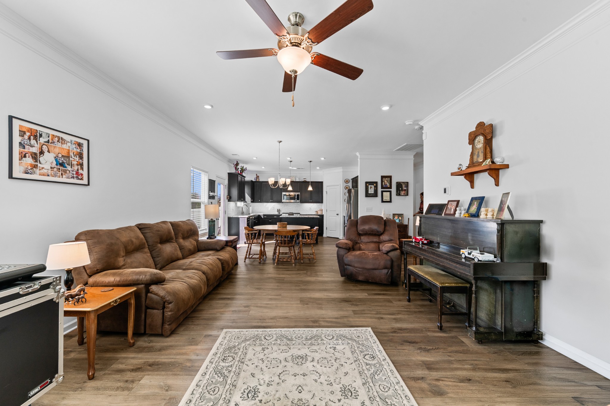 229 Stonewall Road Columbia, TN 38401 - Photo 30 of 61 a living room with furniture and a rug