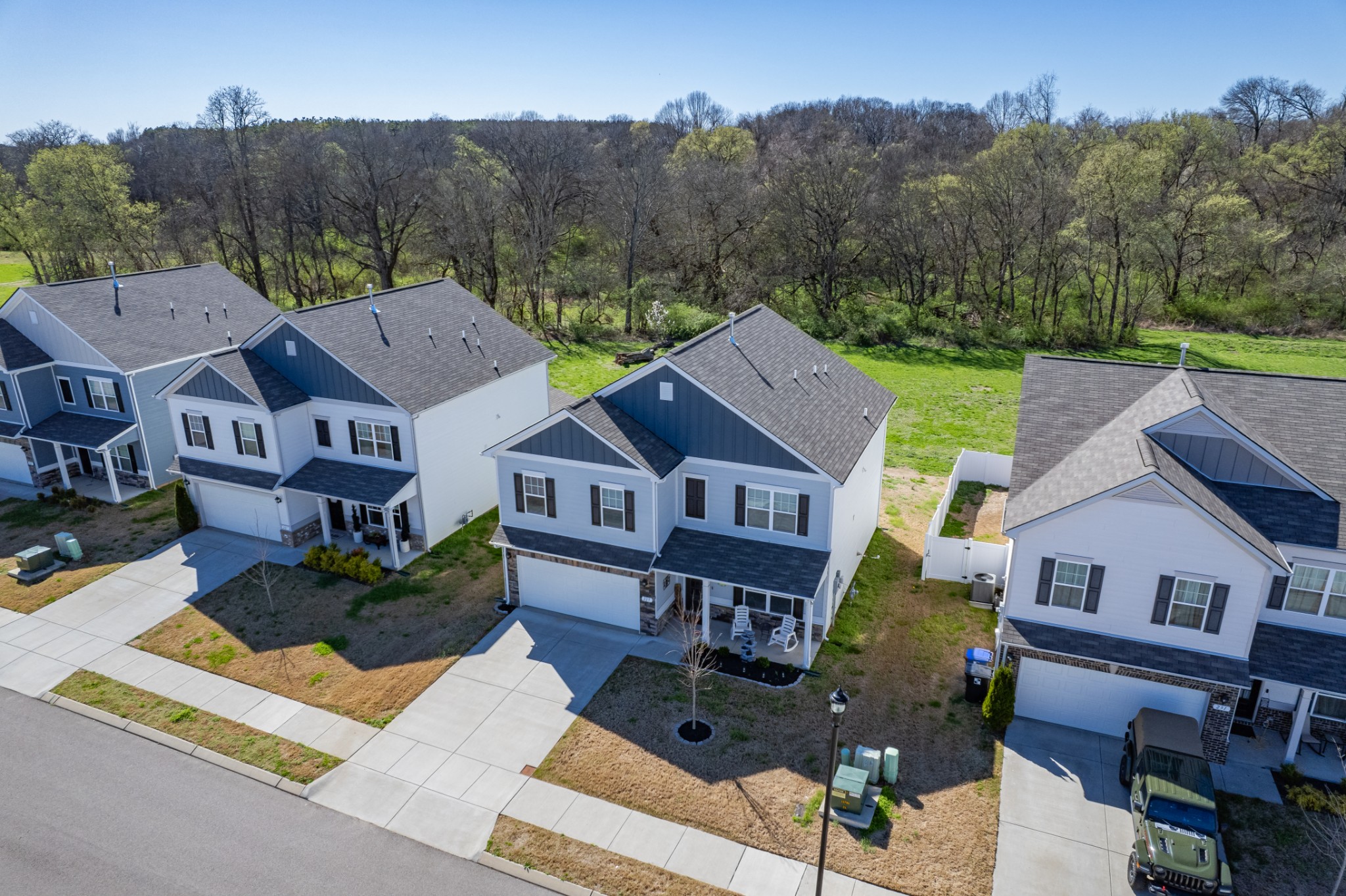 229 Stonewall Road Columbia, TN 38401 - Photo 58 of 61 an aerial view of a house with a garden