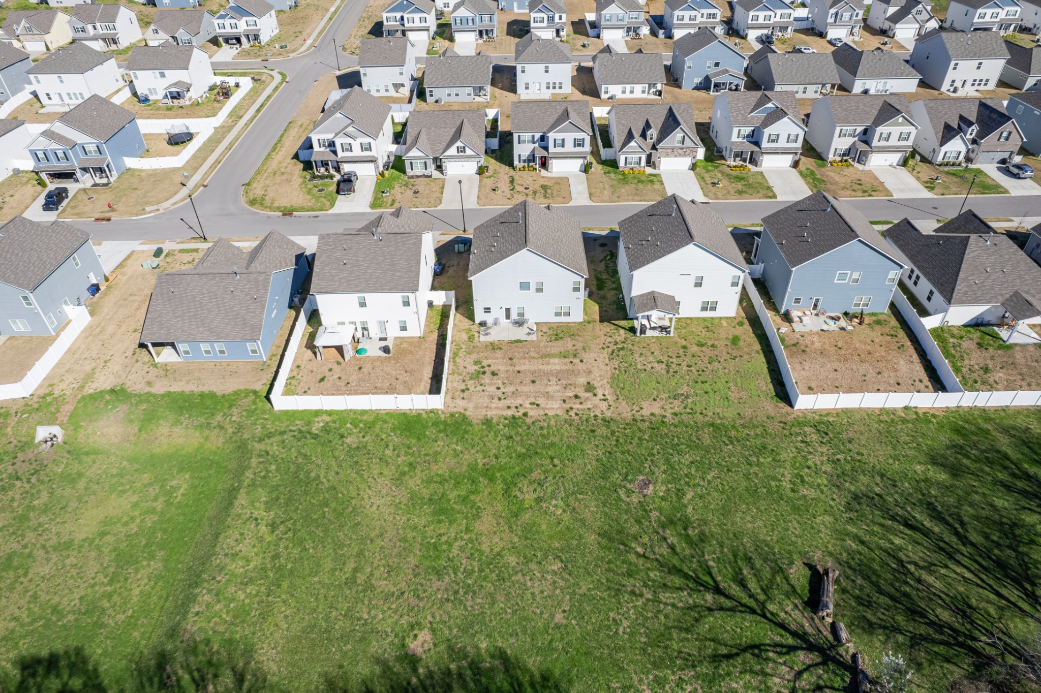 229 Stonewall Road Columbia, TN 38401 - Photo 59 of 61 an aerial view of residential house with outdoor space and parking