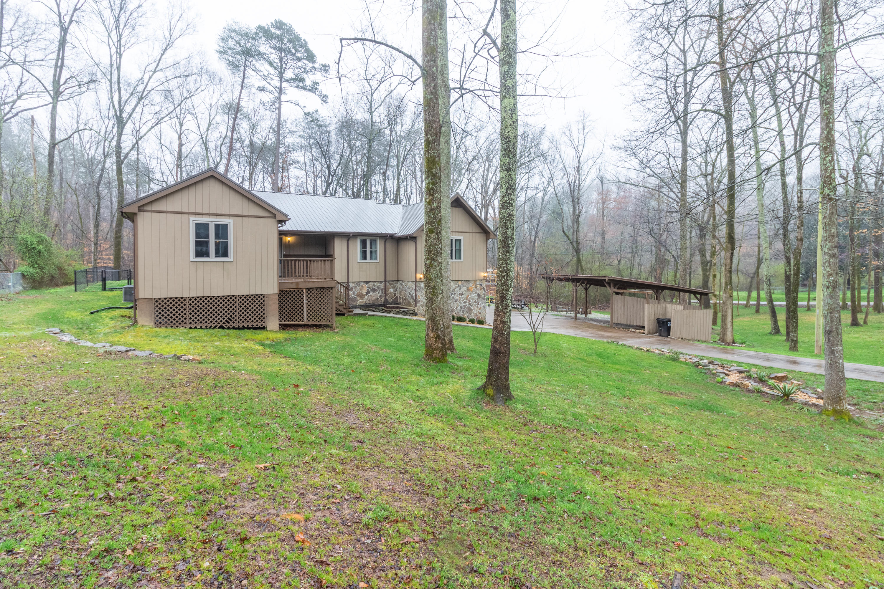 6304 Levi Road Hixson, TN 37343 - Photo 4 of 43 6304 Levi Dr-9