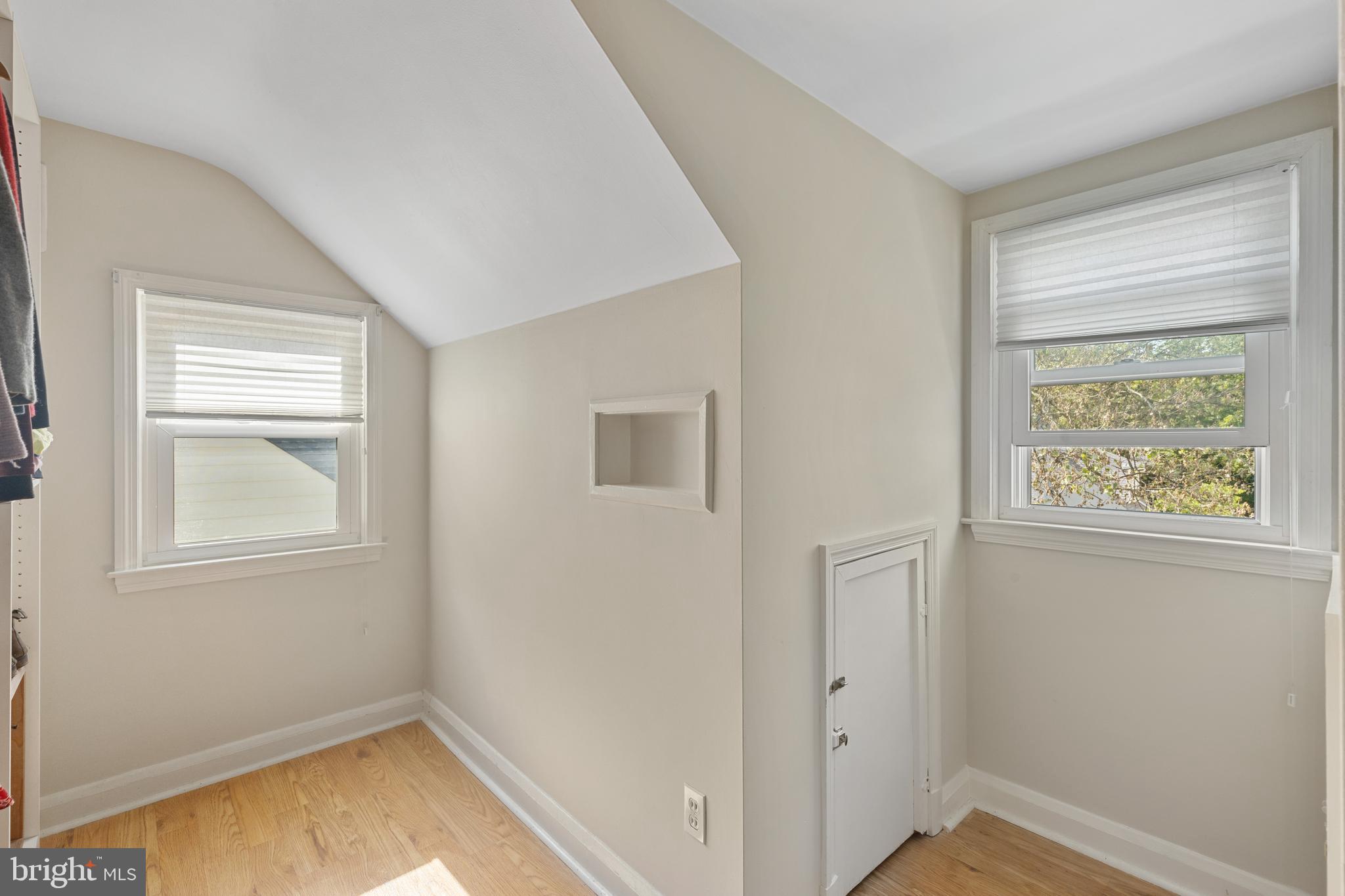 518 Dunkirk Road Baltimore, MD 21212 - Photo 27 of 43 Primary bedroom walk-in closet