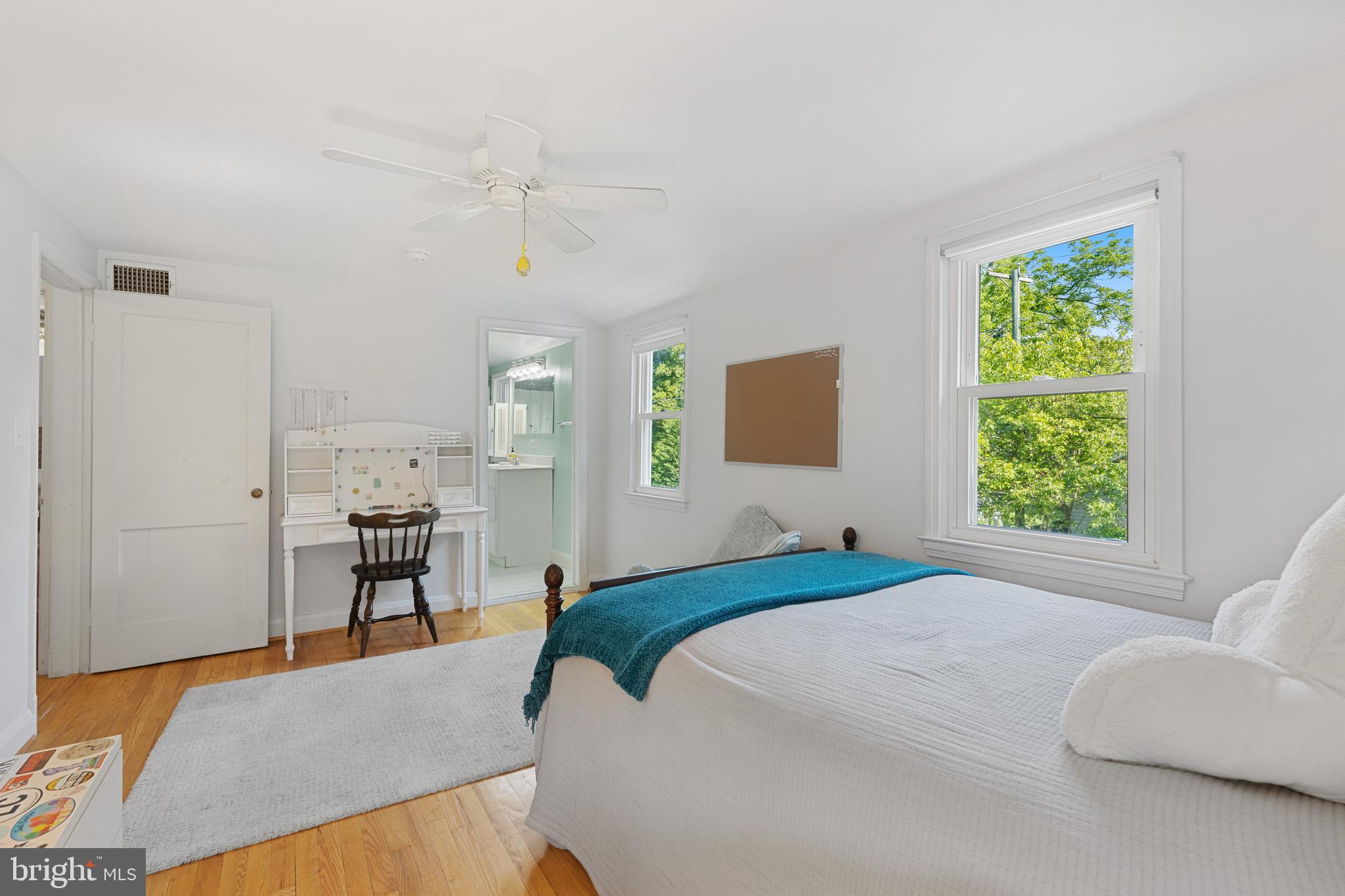 518 Dunkirk Road Baltimore, MD 21212 - Photo 31 of 43 Upper level 2nd bedroom