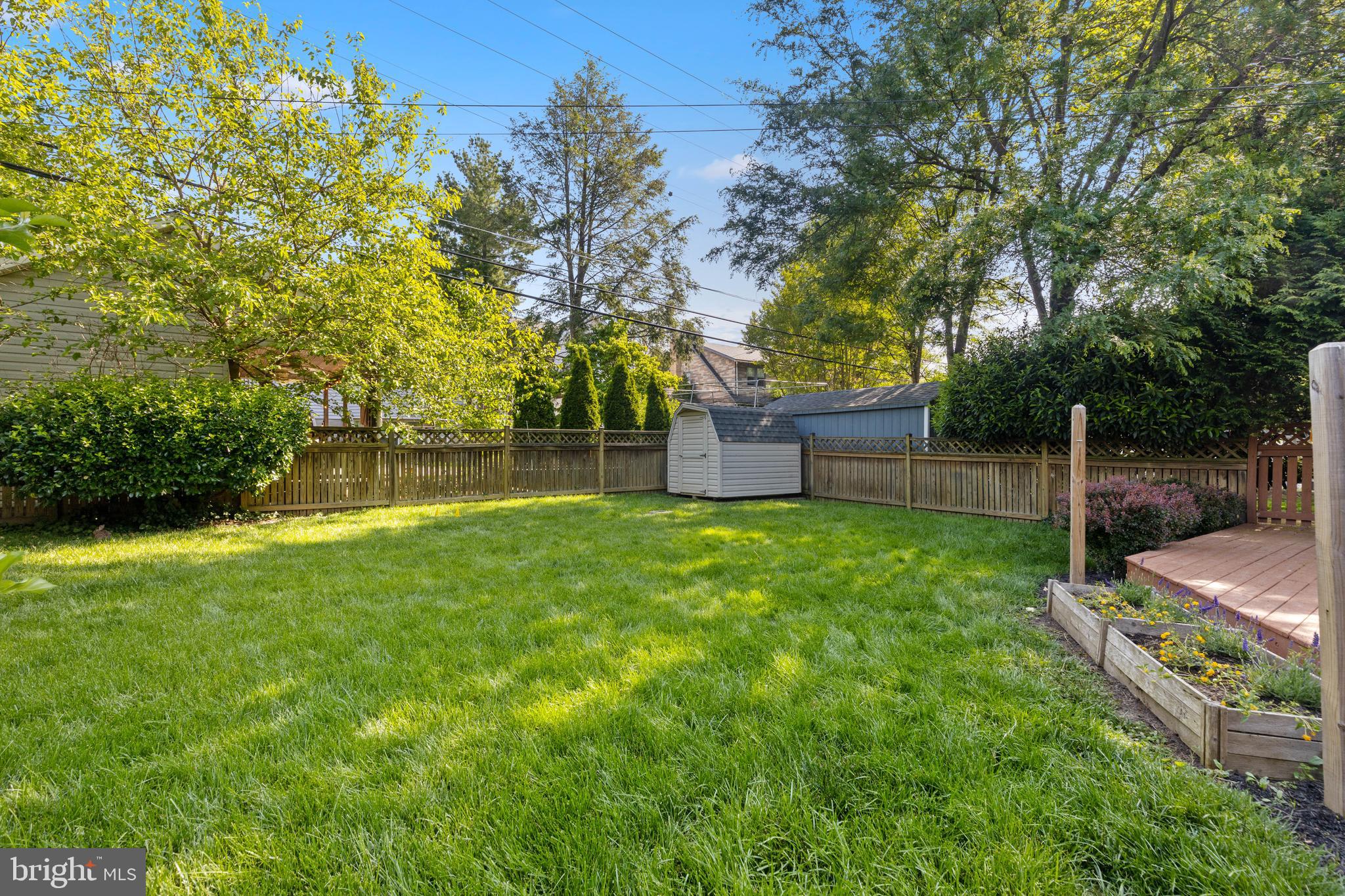 518 Dunkirk Road Baltimore, MD 21212 - Photo 37 of 43 Large level backyard with shed
