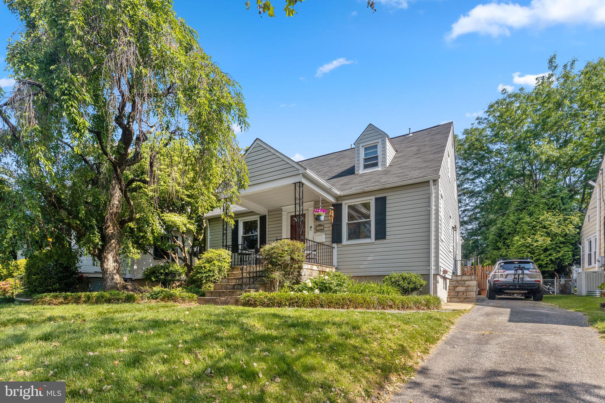 518 Dunkirk Road Baltimore, MD 21212 - Photo 42 of 43 Driveway for off-street parking