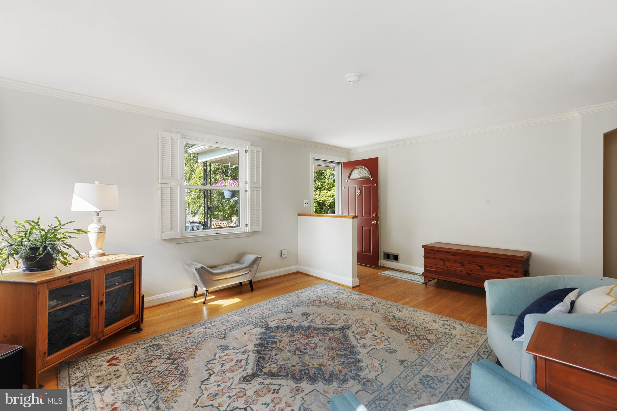 518 Dunkirk Road Baltimore, MD 21212 - Photo 5 of 43 Living Room