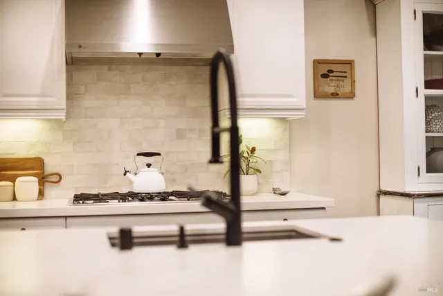 $1,249,000 | 218 Jacquelyn Lane, Petaluma, CA 94952