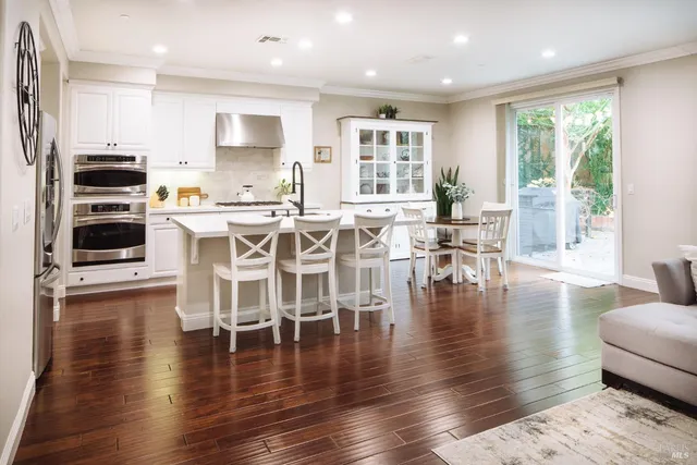 $1,249,000 | 218 Jacquelyn Lane, Petaluma, CA 94952