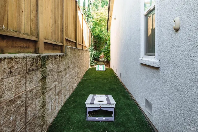 $1,249,000 | 218 Jacquelyn Lane, Petaluma, CA 94952