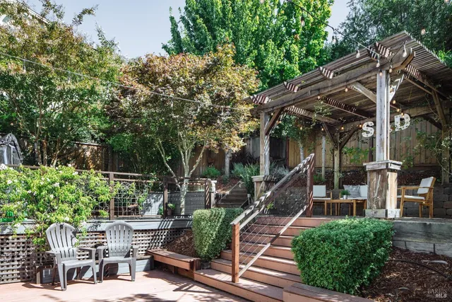 $1,249,000 | 218 Jacquelyn Lane, Petaluma, CA 94952