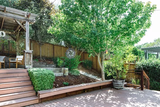 $1,249,000 | 218 Jacquelyn Lane, Petaluma, CA 94952