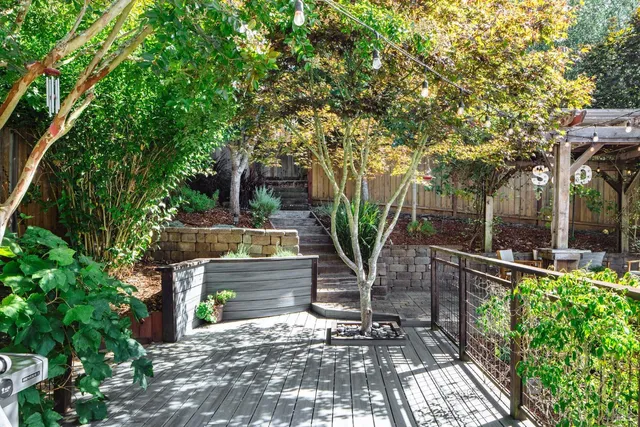 $1,249,000 | 218 Jacquelyn Lane, Petaluma, CA 94952