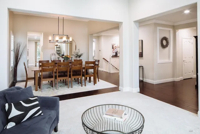 $1,249,000 | 218 Jacquelyn Lane, Petaluma, CA 94952