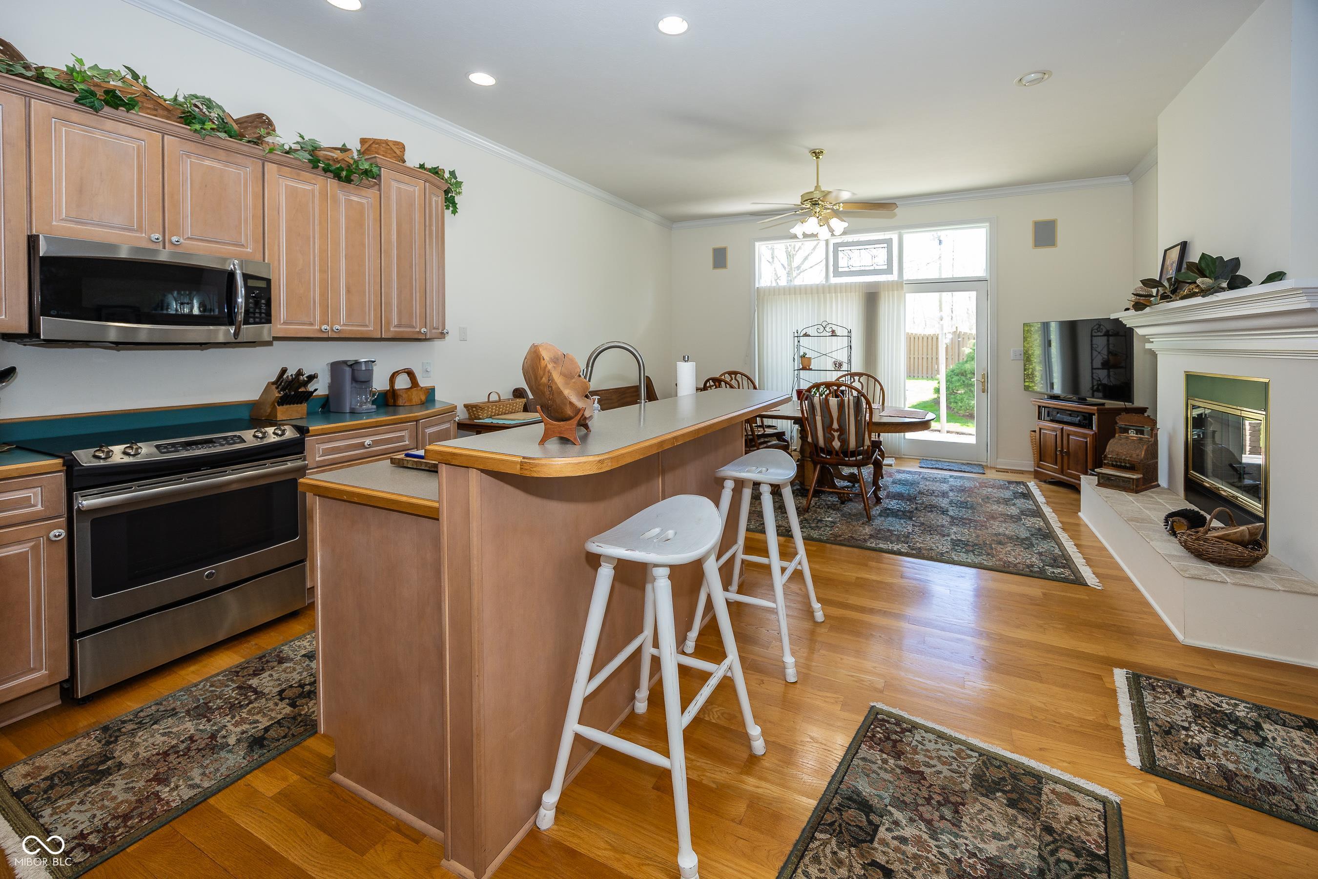 8639 Vintner Way Indianapolis, IN 46256 - Photo 11 of 38
