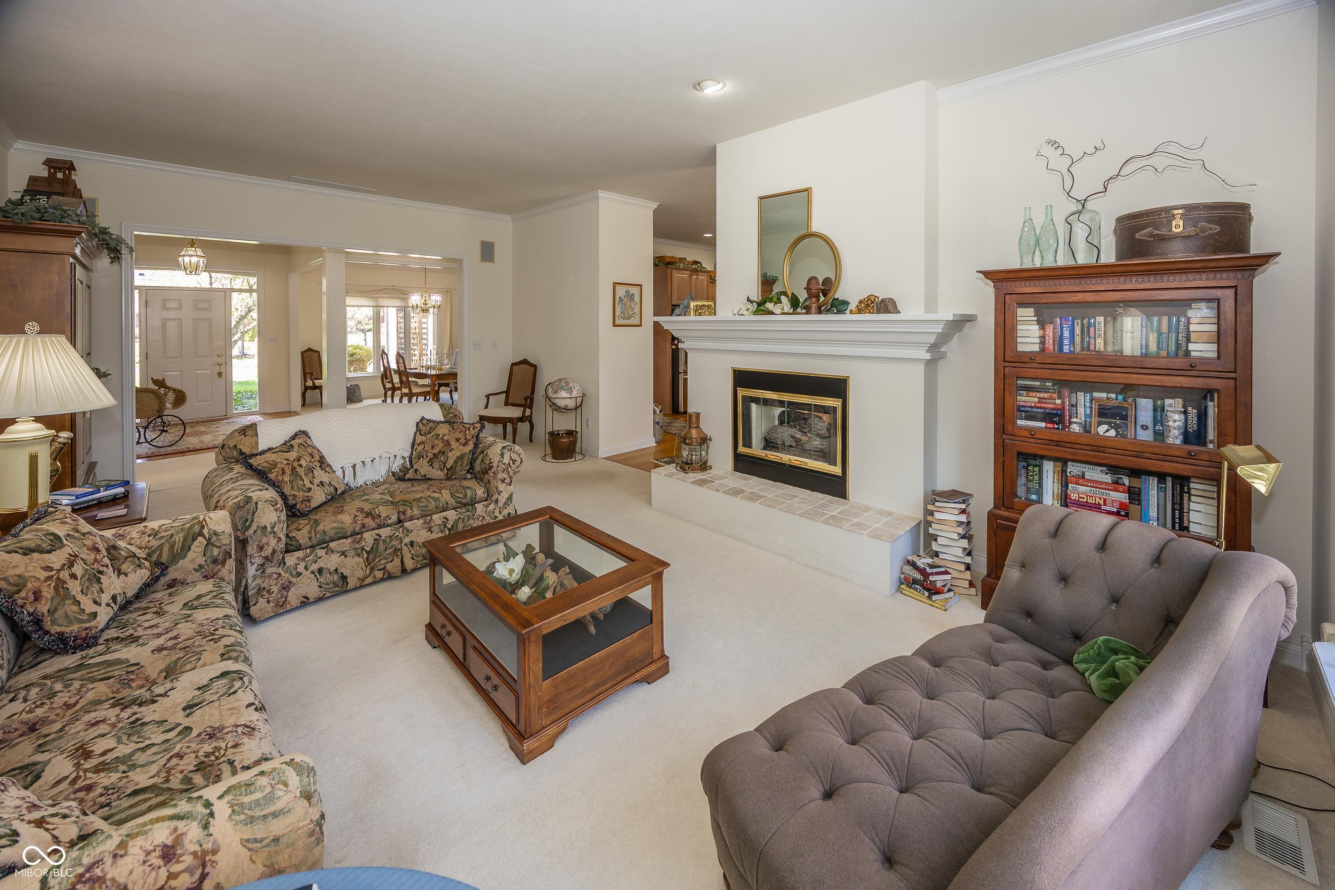 8639 Vintner Way Indianapolis, IN 46256 - Photo 9 of 38