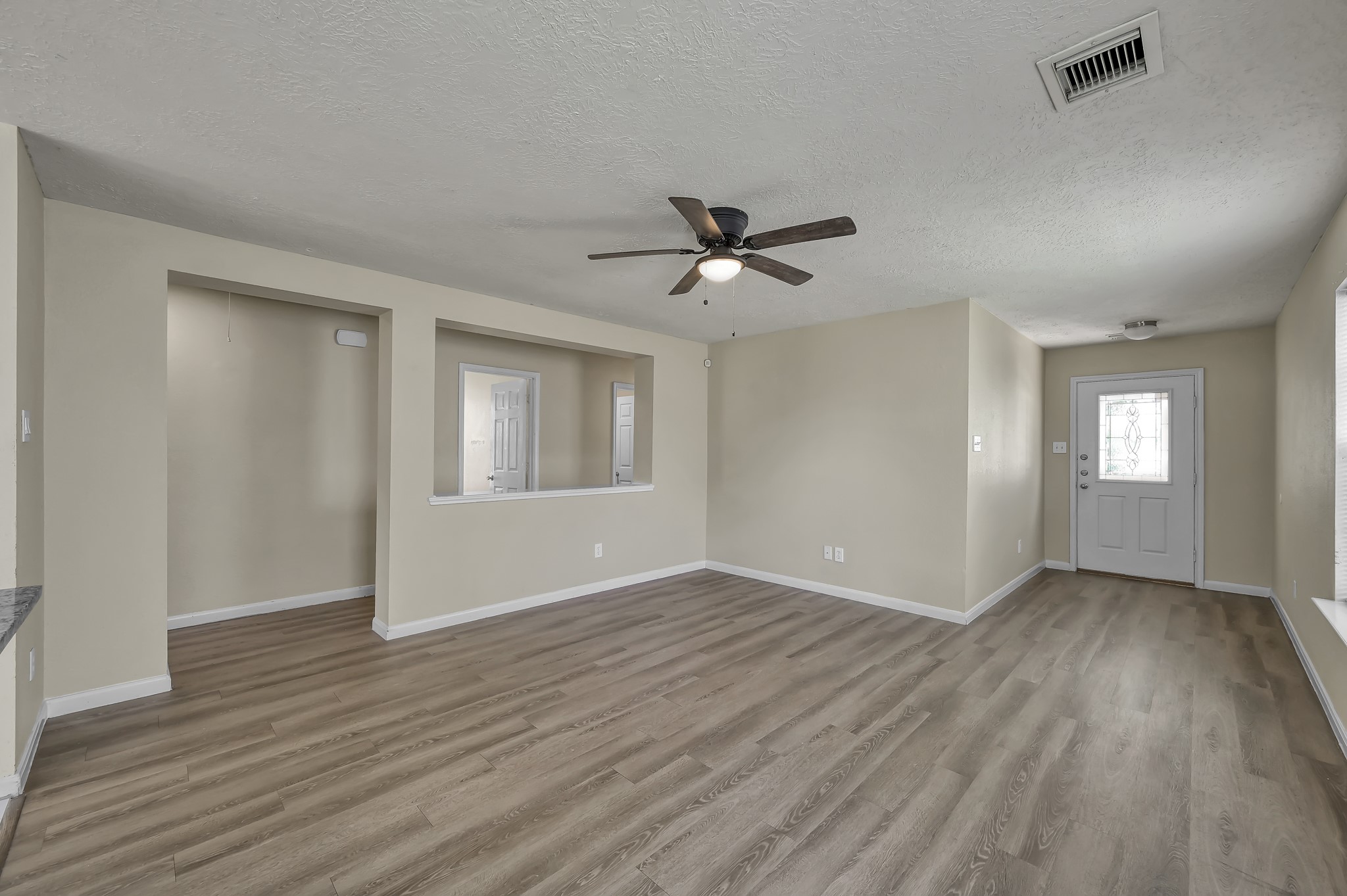 3626 Garrison Run Drive Spring, TX 77386 - Photo 7 of 28 living dining