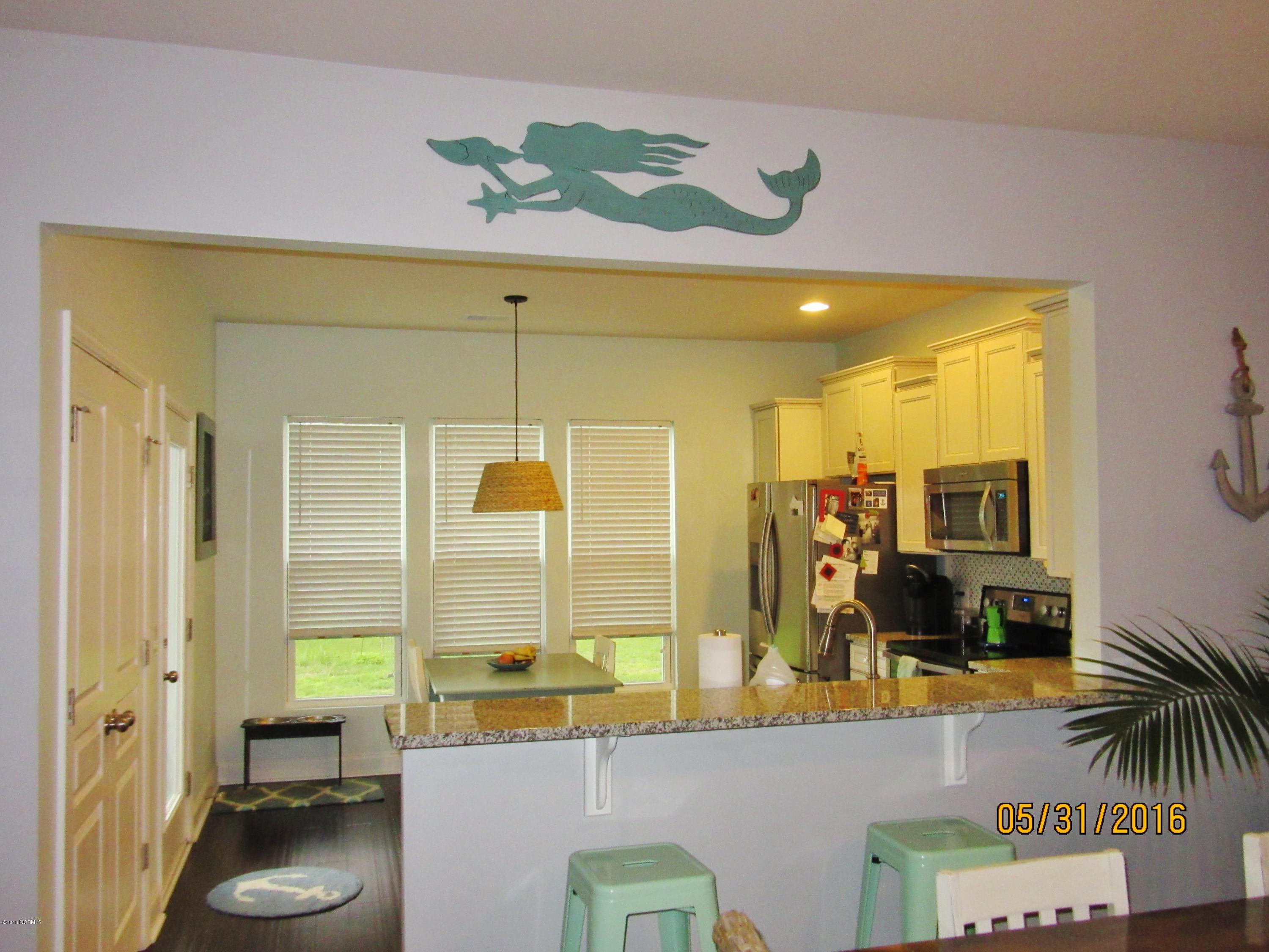 5058 Ballast Road Southport, NC 28461 - Photo 11 of 30 bar area