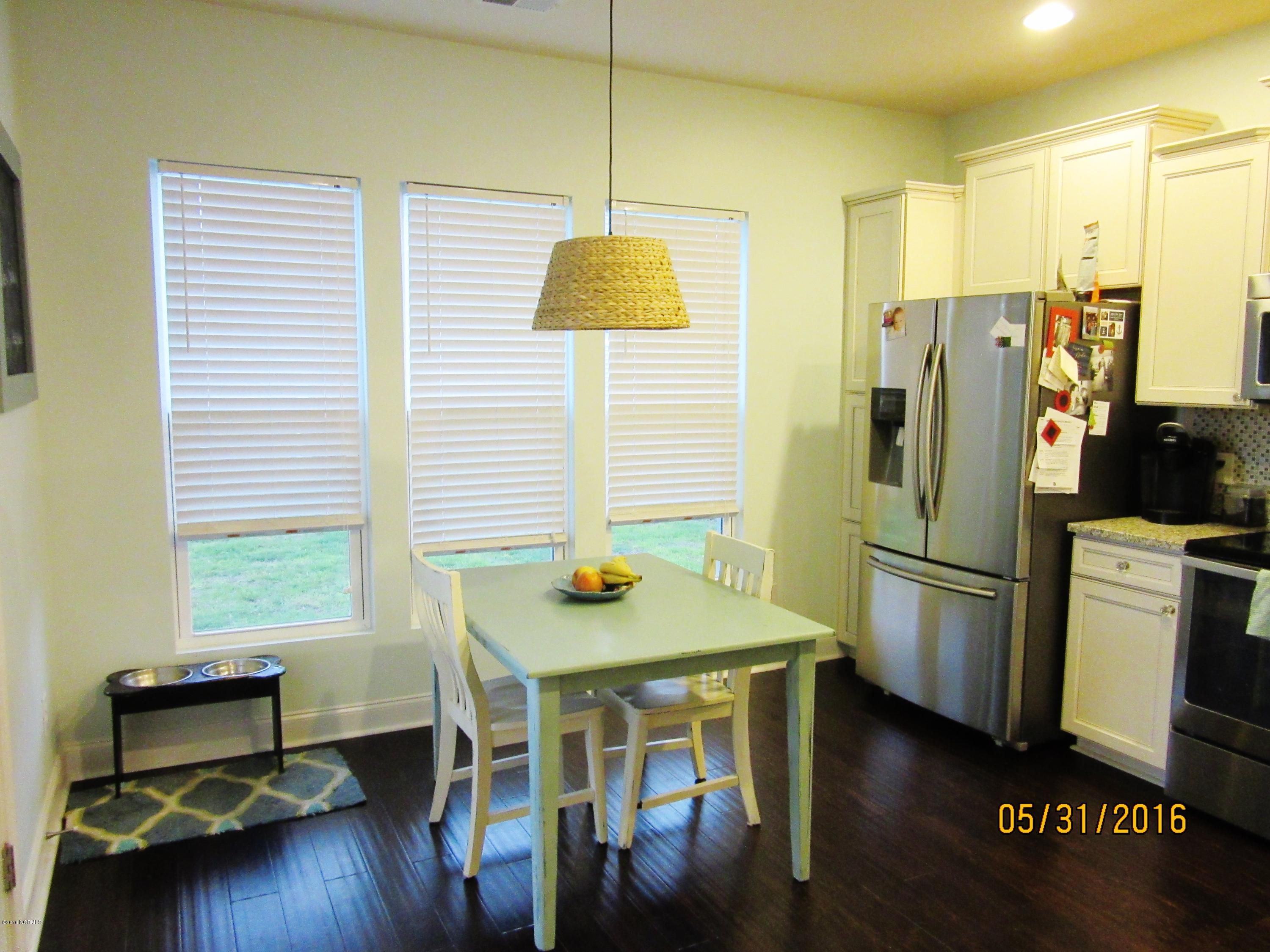 5058 Ballast Road Southport, NC 28461 - Photo 15 of 30 breakfast area