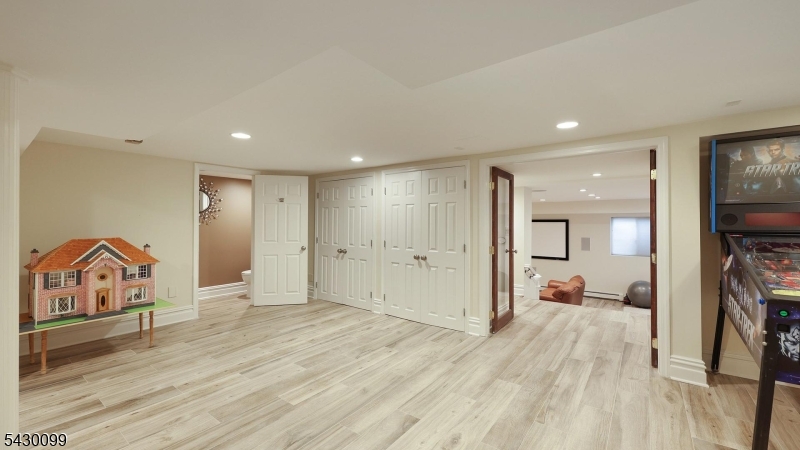 244 Pembrook Road Mountainside, NJ 07092 - Photo 39 of 50