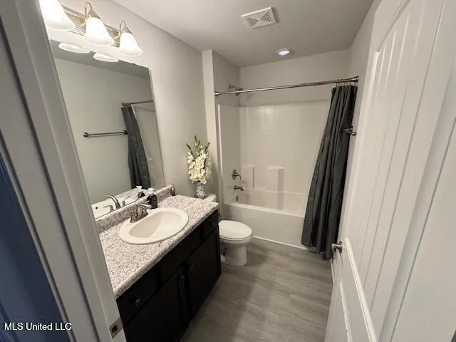 $2,100 | 14057 Plantation Oaks Drive, Gulfport, MS 39503