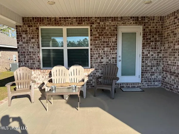 $2,050 | 14057 Plantation Oaks Drive, Gulfport, MS 39503