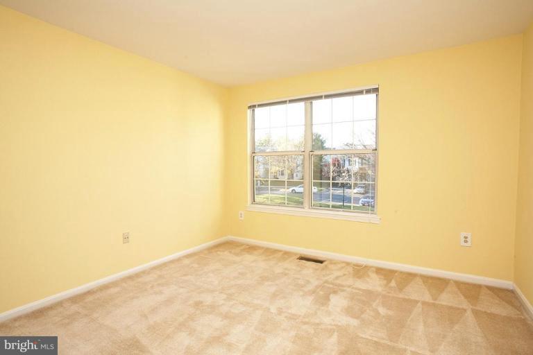 15043 Shamrock Ridge Road Silver Spring, MD 20906 - Photo 20 of 30 Bedroom #2