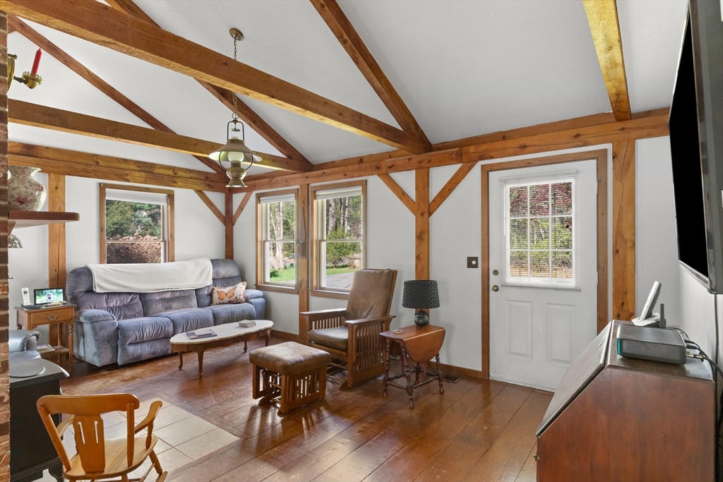 93 Hadley Road Merrimac, MA 01860 - Photo 13 of 42 Gallery Image 13