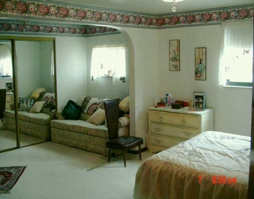 753 Center Road Plum, PA 15239 - Photo 4 of 8 Master Bedroom.