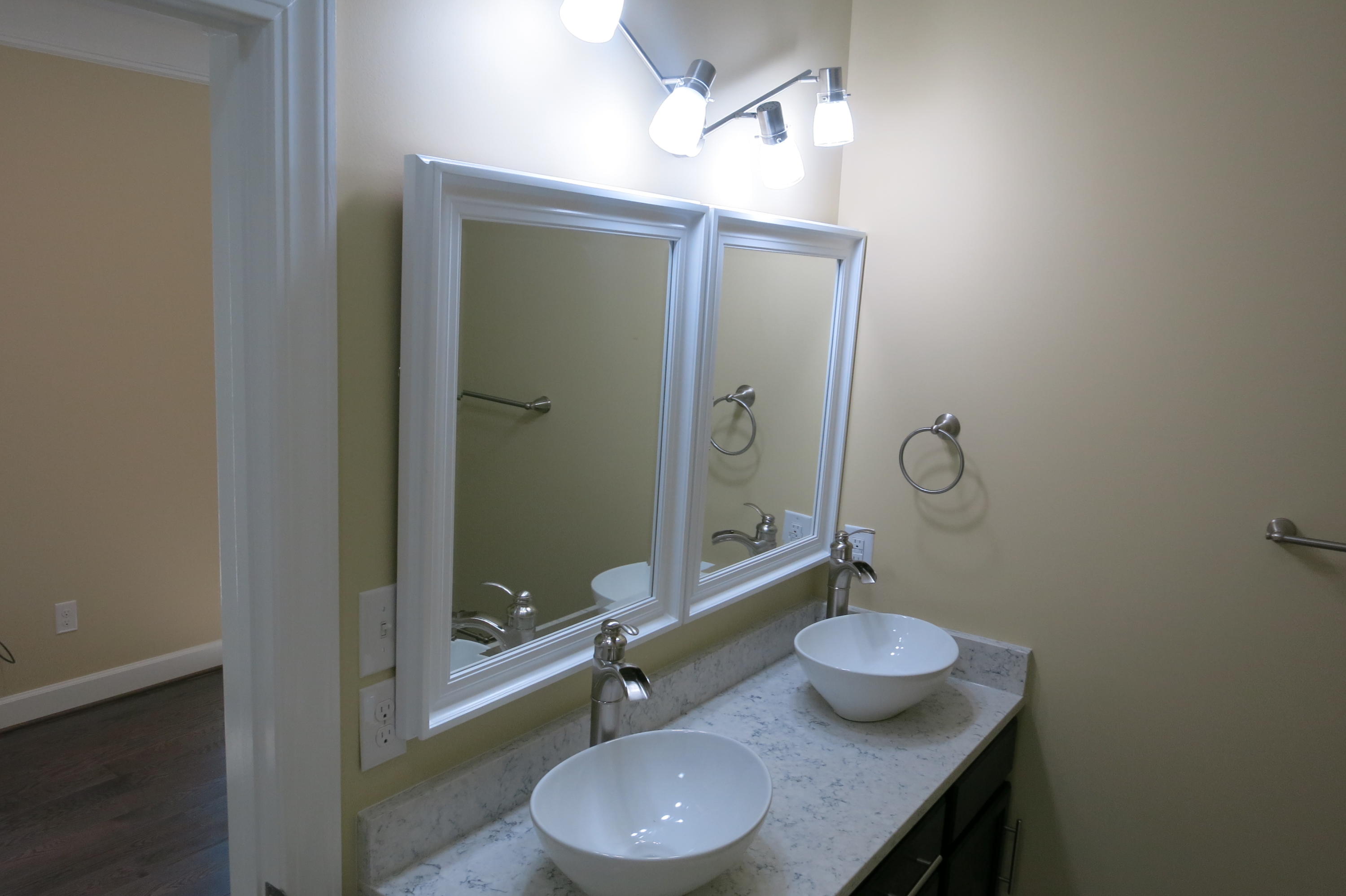 3241 Rasmont Road Roanoke, VA 24018 - Photo 14 of 32 Master Bath