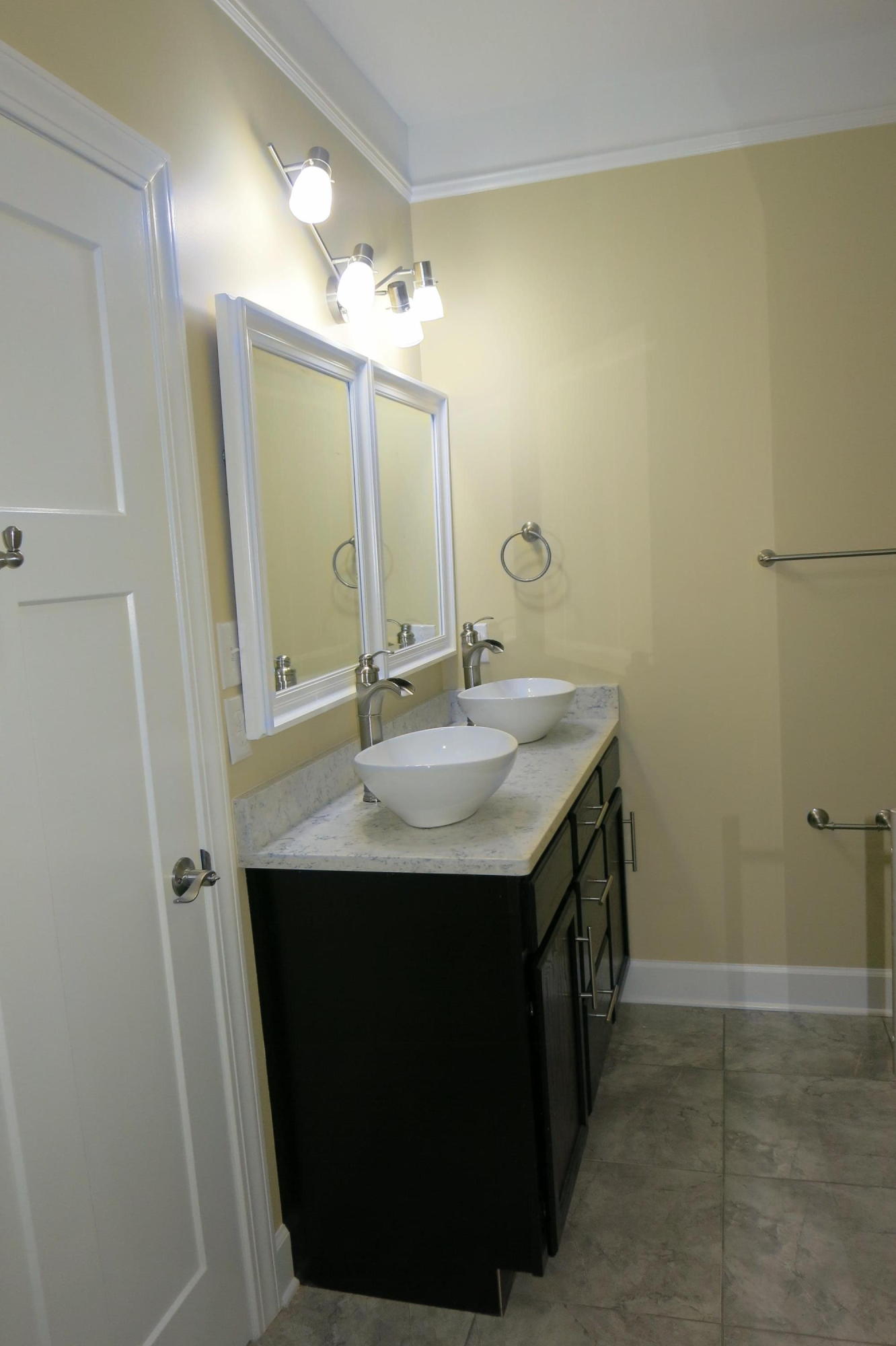 3241 Rasmont Road Roanoke, VA 24018 - Photo 15 of 32 Master Bath