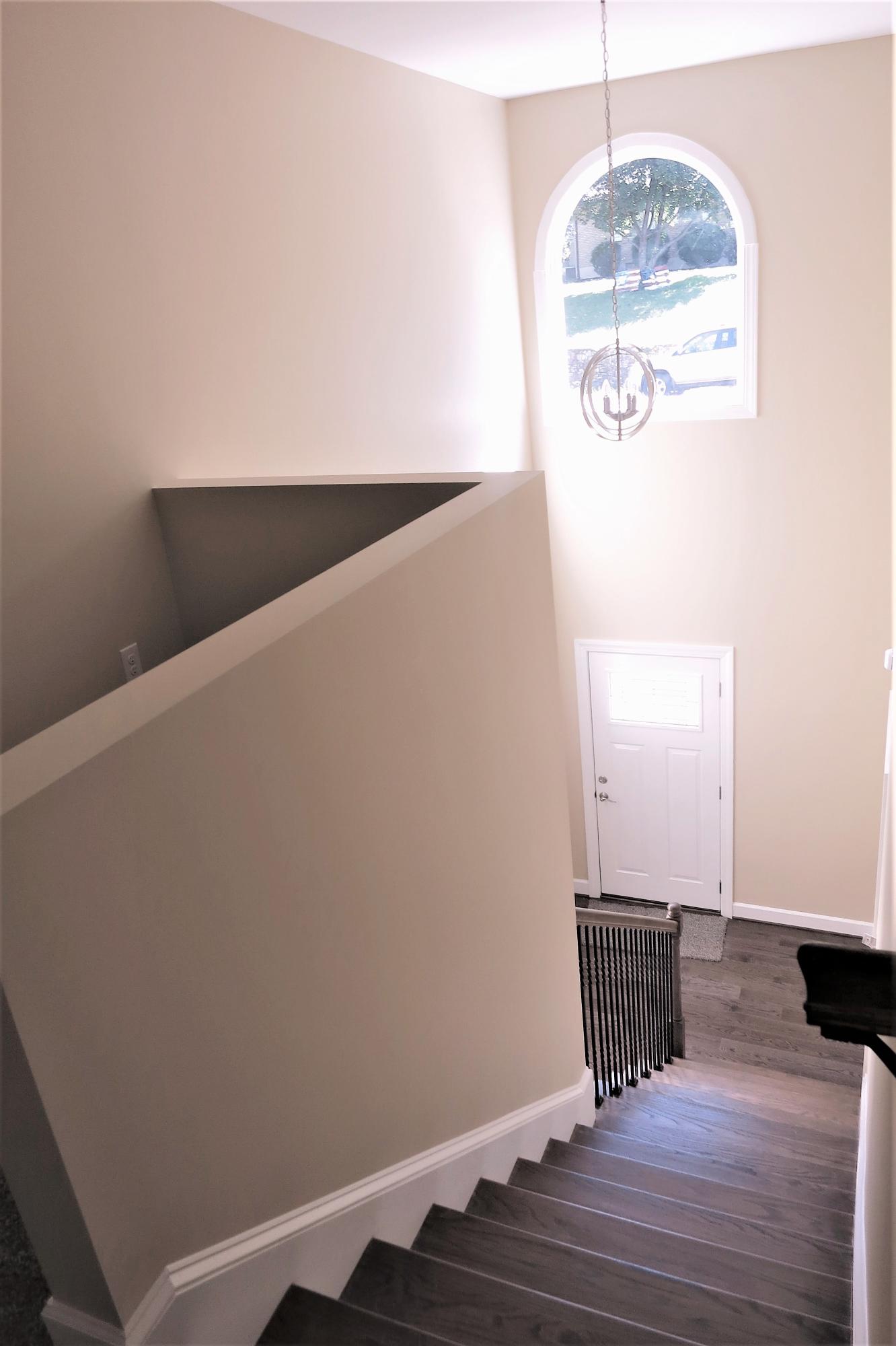 3241 Rasmont Road Roanoke, VA 24018 - Photo 23 of 32 Foyer