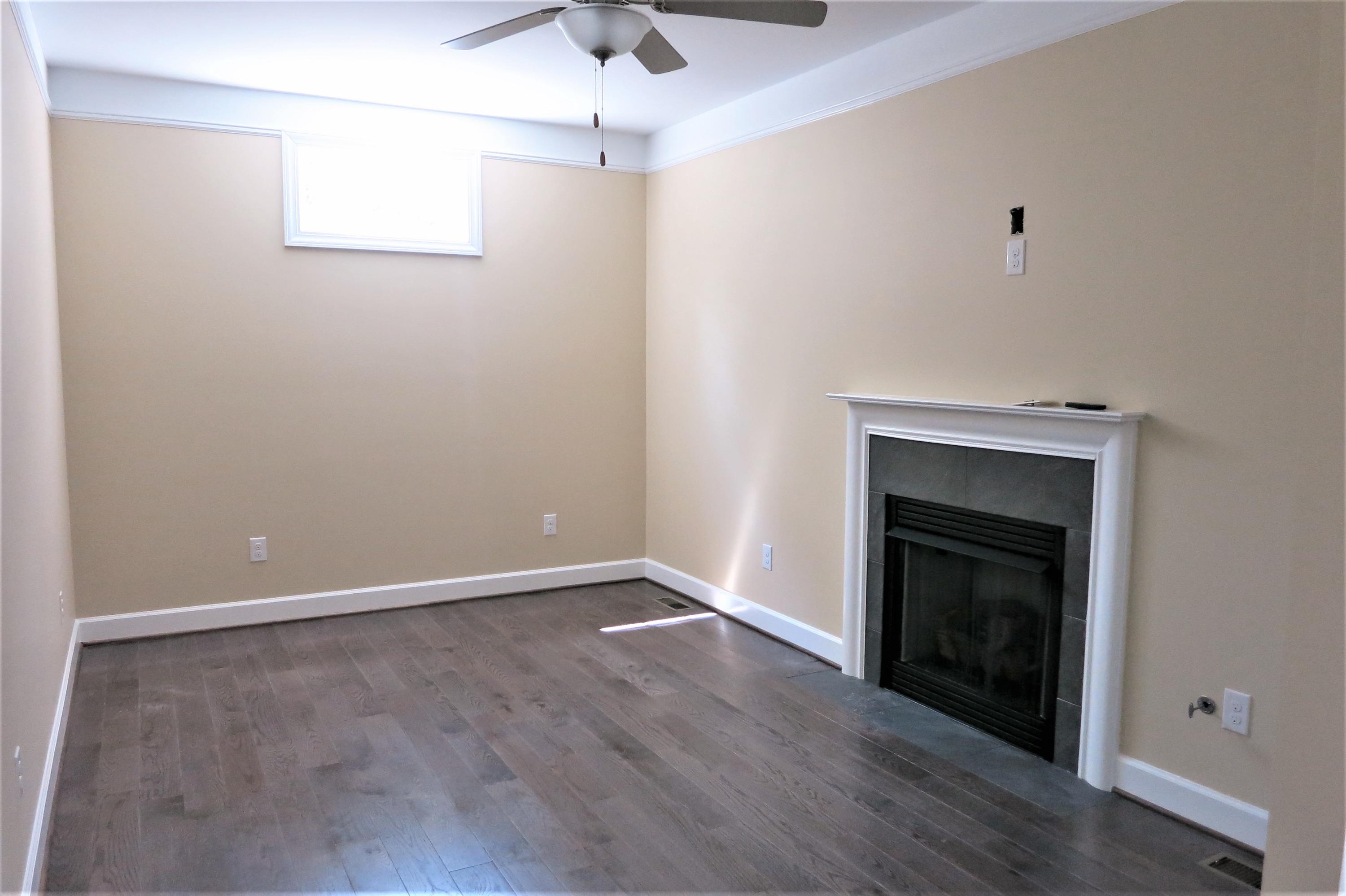 3241 Rasmont Road Roanoke, VA 24018 - Photo 10 of 32 Family Room