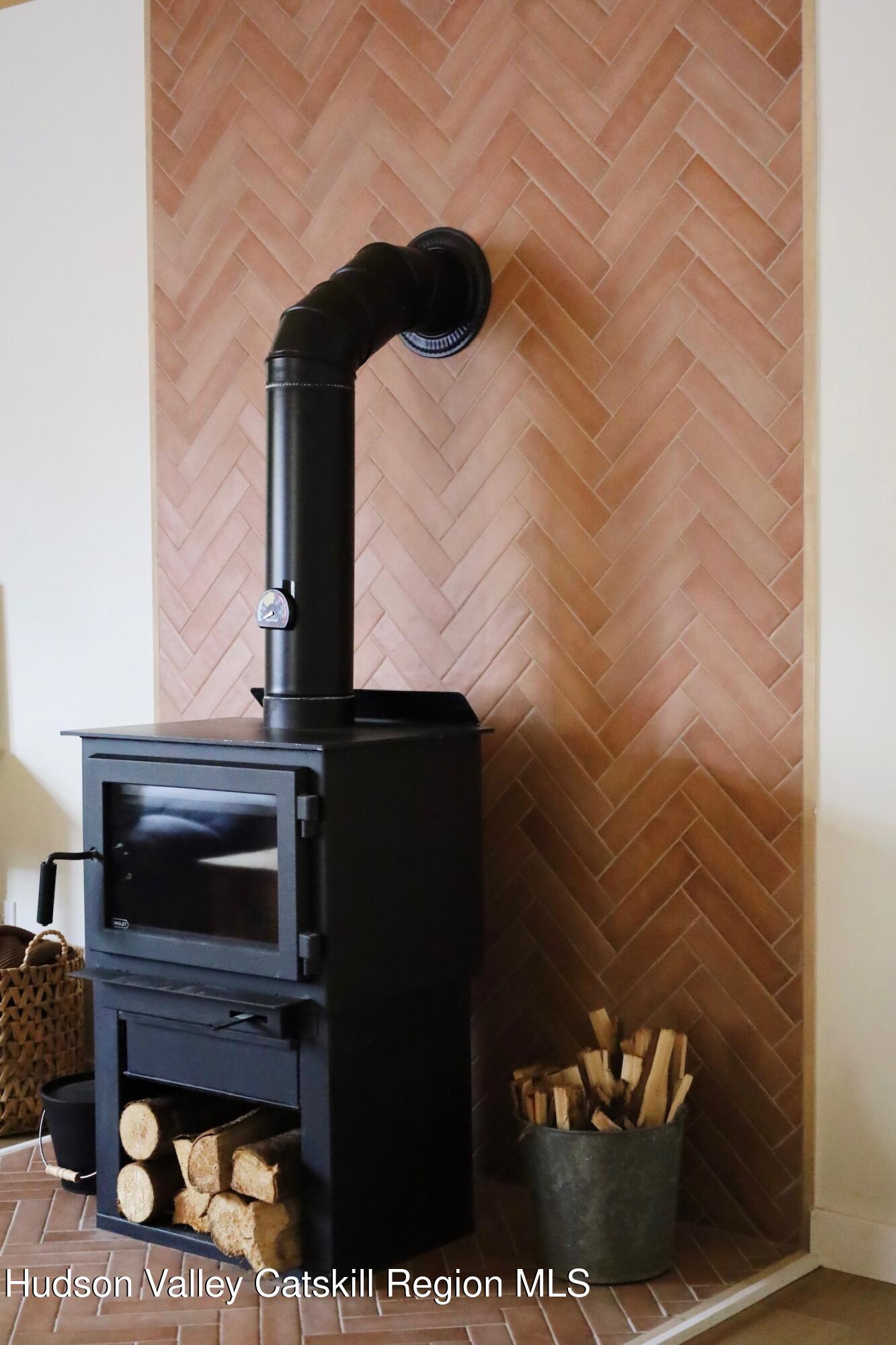 230 Potic Mountain Road Athens, NY 12414 - Photo 12 of 25 C82B1F06-4931-4959-8173-7C385E0DE19B (1)