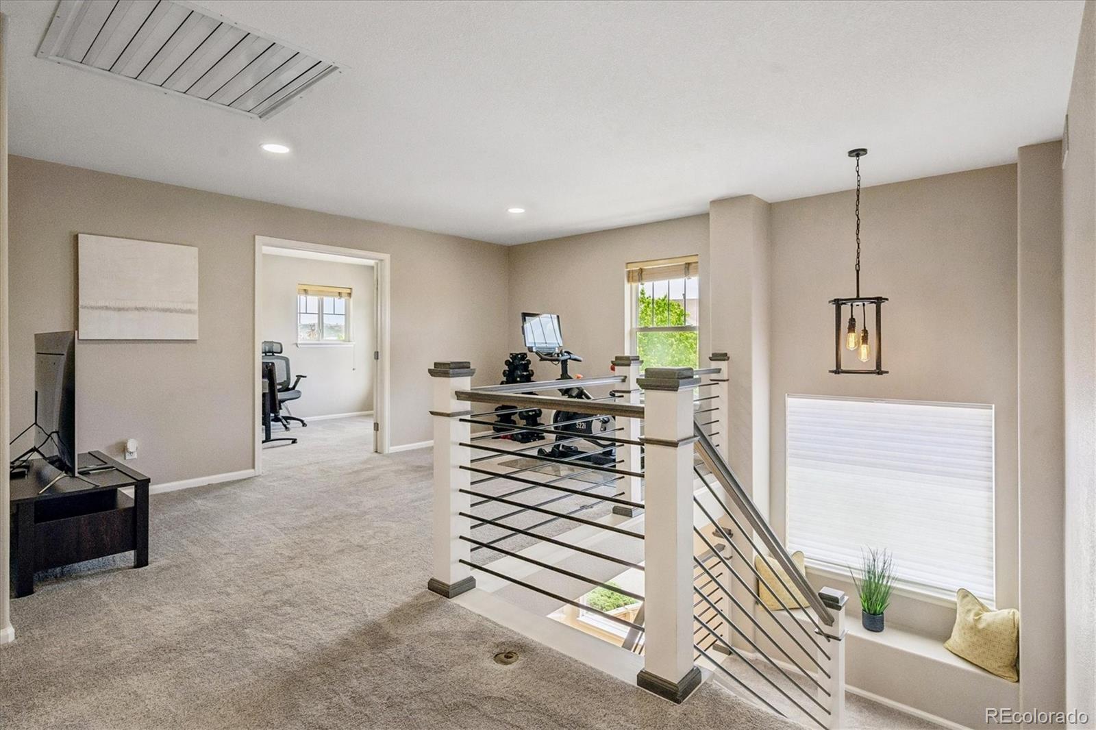 10835 Hickory Ridge Lane Highlands Ranch, CO 80126 - Photo 17 of 42 Gallery Image 17