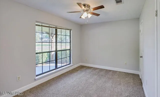 $1,995 | 924 South College Street, Brandon, MS 39042