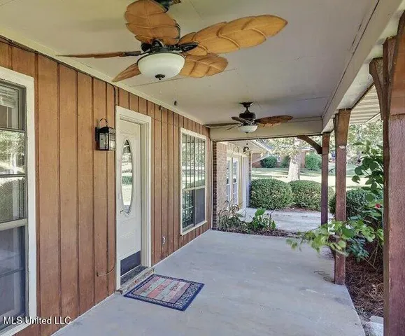$1,995 | 924 South College Street, Brandon, MS 39042